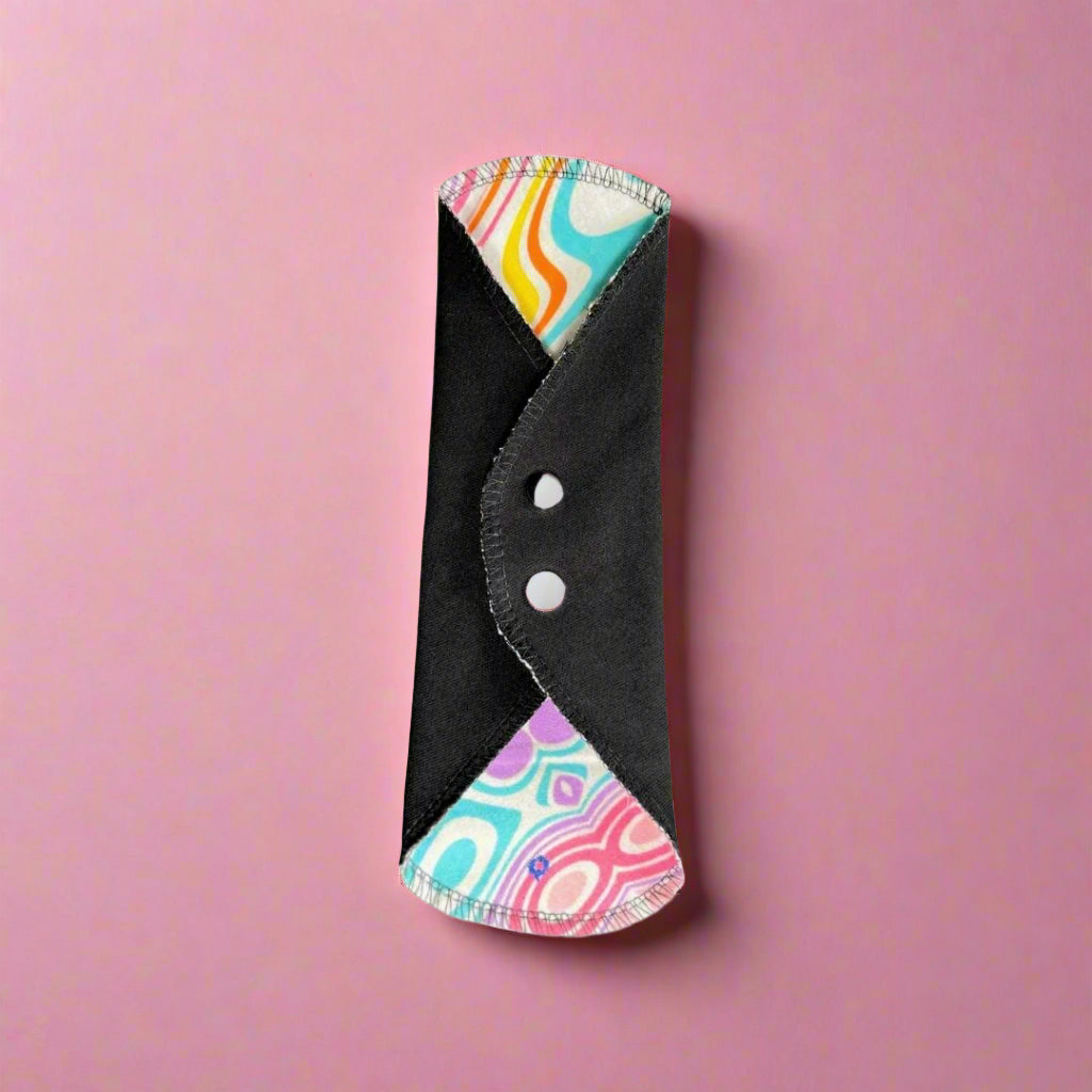 Hume’s Reusable Day Pad – Everyday Comfort for Light to Heavy Flow (Pink Swirl Print)