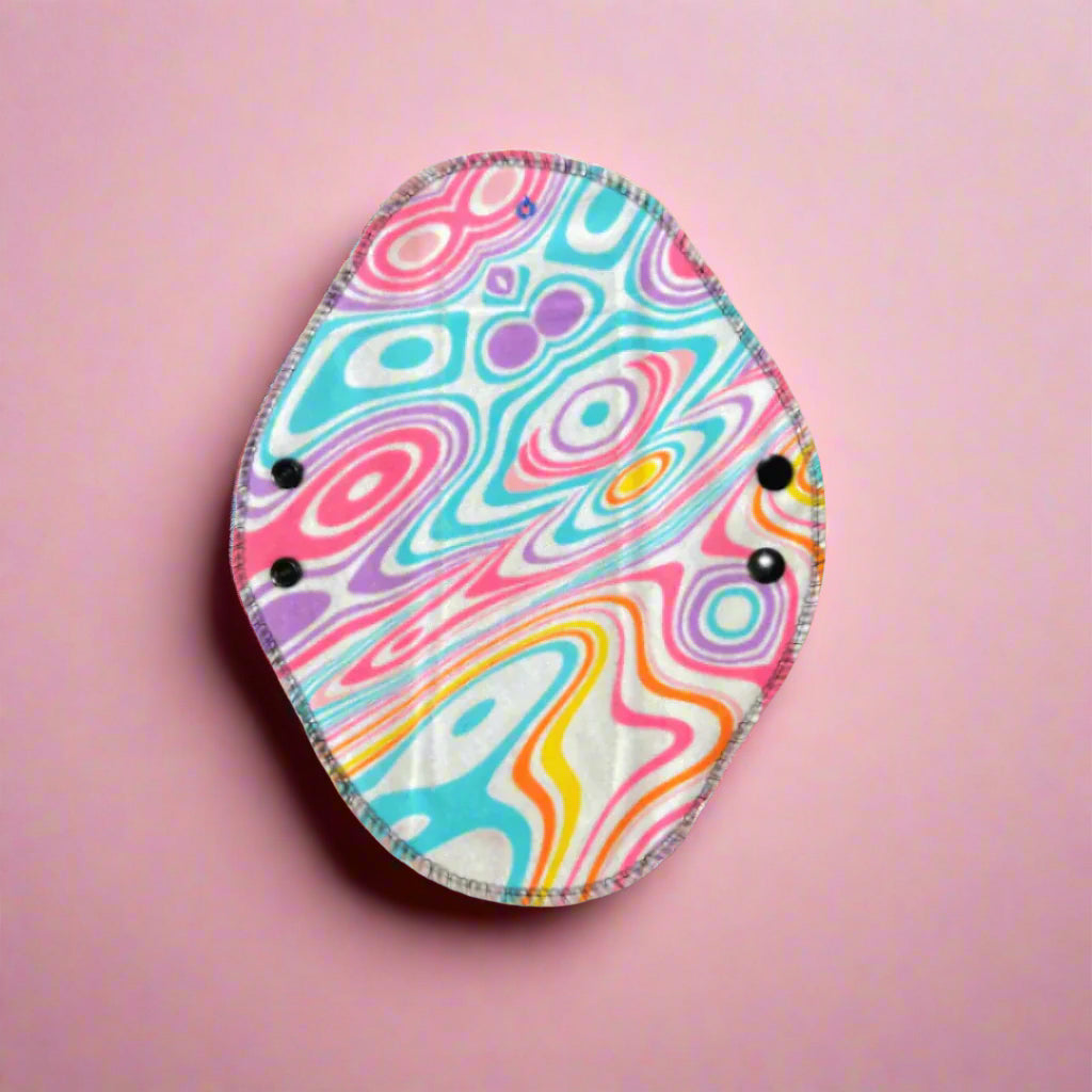 Hume’s Reusable Day Pad – Everyday Comfort for Light to Heavy Flow (Pink Swirl Print)