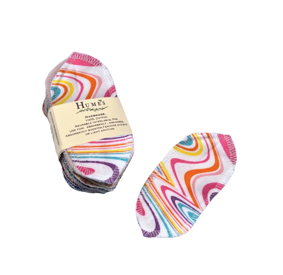 Hume’s Interlabial Pads – Pink Swirl Design (Set of 15)